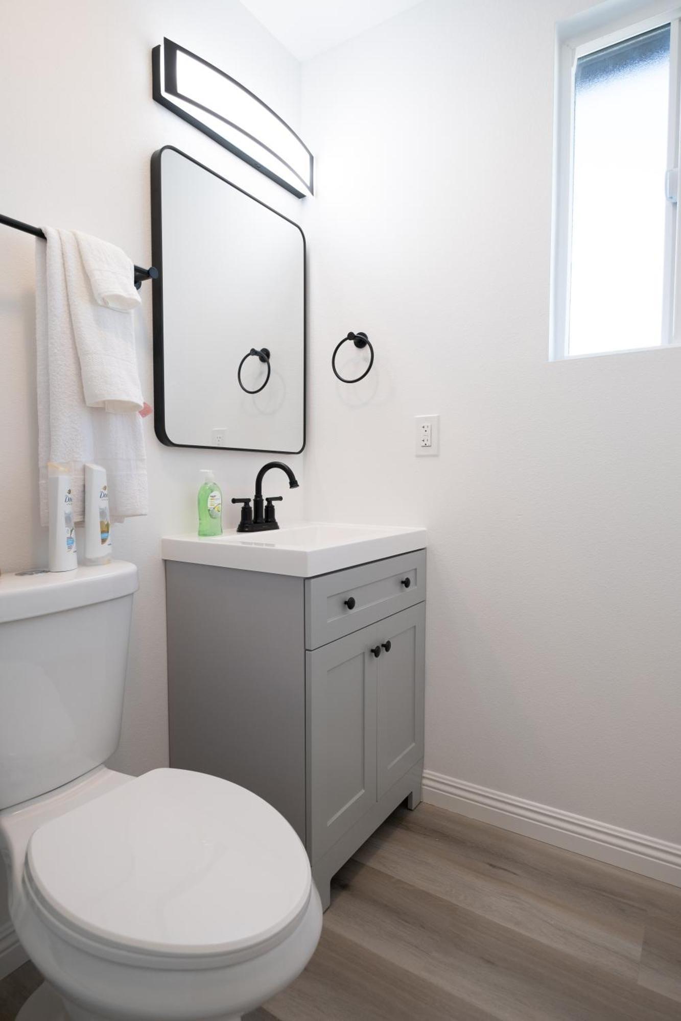 Cozy La Near Usc And Downtown Attractions- Private With Shared Access Hotel Los Ángeles