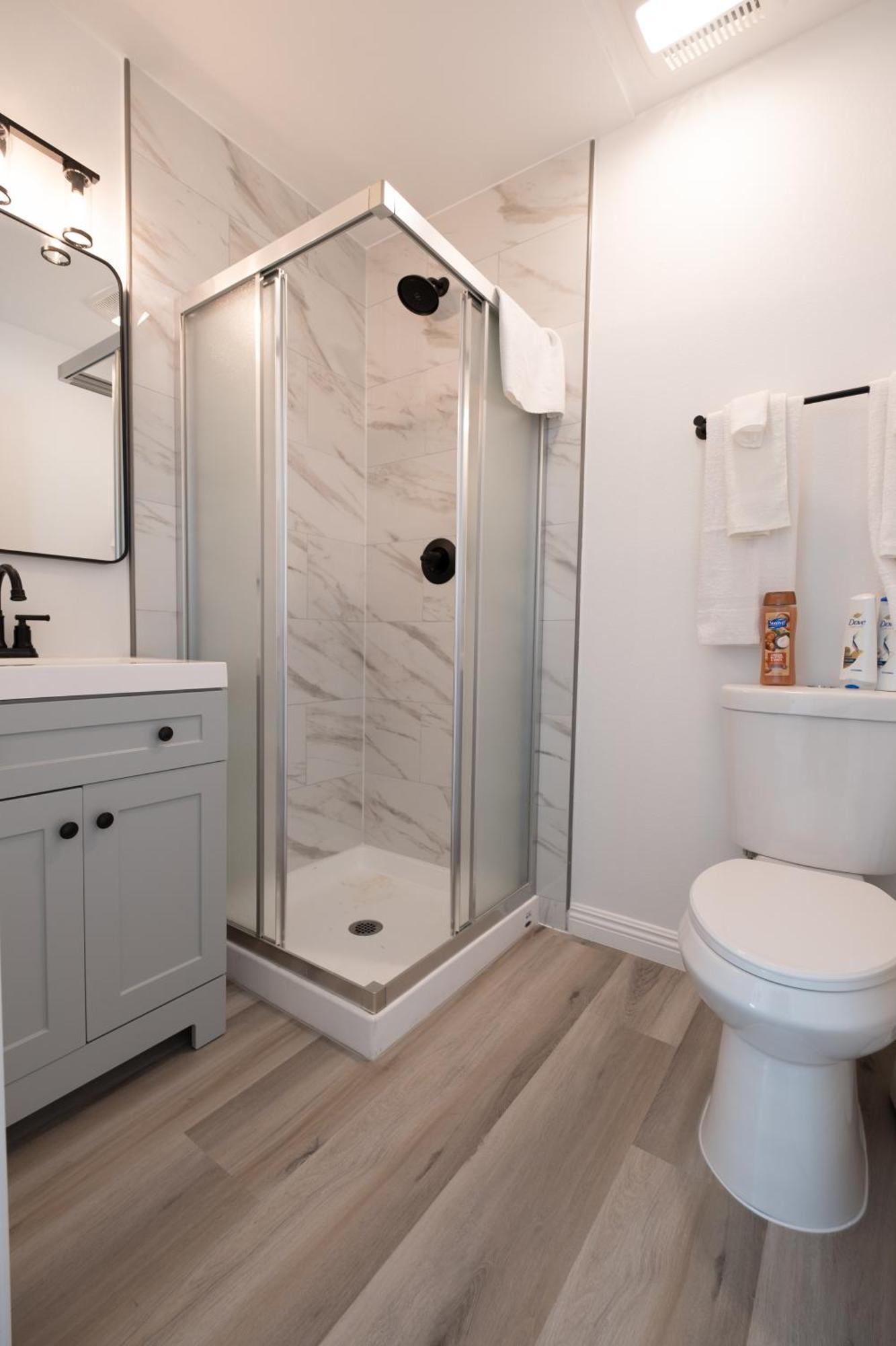 Cozy La Near Usc And Downtown Attractions- Private With Shared Access Hotel Los Ángeles