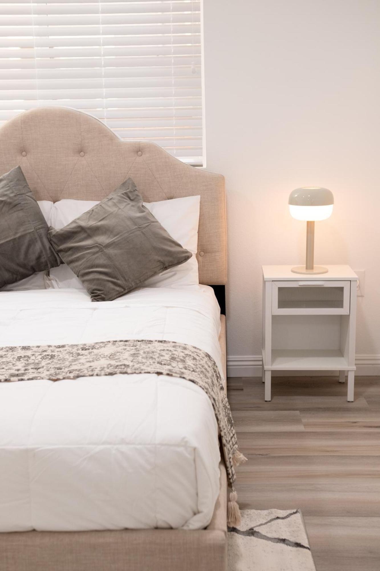 Cozy La Near Usc And Downtown Attractions- Private With Shared Access Hotel Los Ángeles